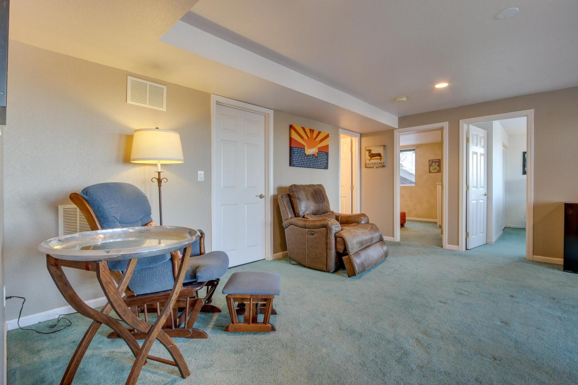 Inviting Great Falls Home With Wraparound Deck! Экстерьер фото